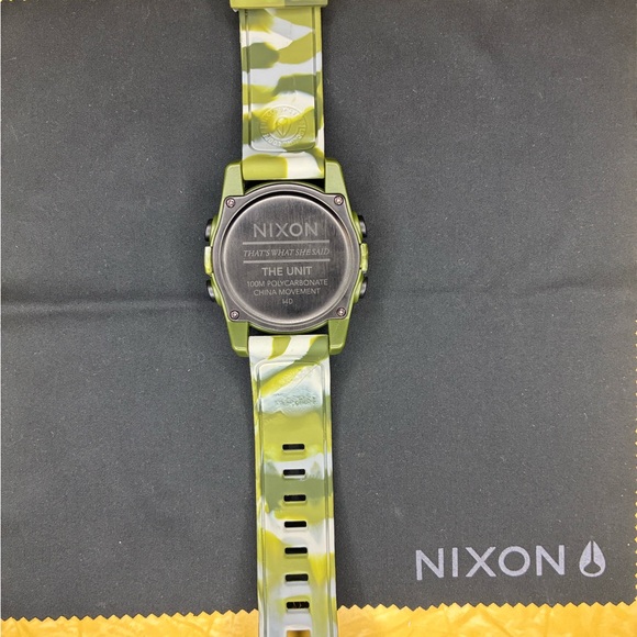 Nixon The Unit Camo Polycarbonate Watch - Picture 6 of 8